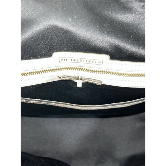 Henri Bendel New York Alligator Embossed Large Leather Handbag With Dust Bag - Picture 9 of 16